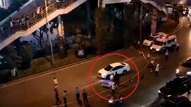 付不起醫藥費…父天橋扔癌兒慘遭輾斃