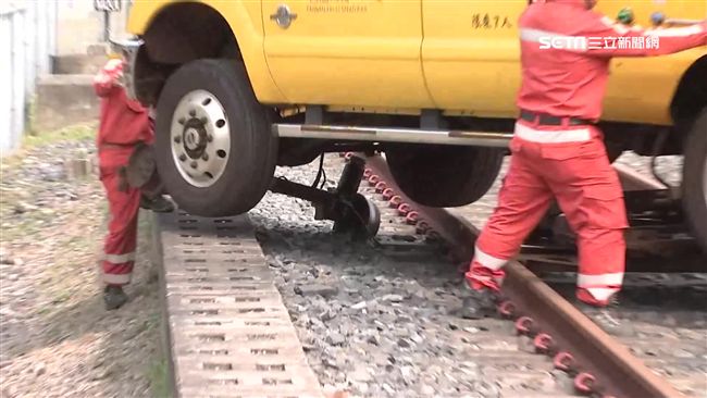 高鐵秀千萬探傷車　一轉身…輪子掉了