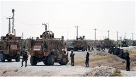 外國車隊阿富汗遇襲，11孩童死。（圖／翻攝tuniscope）