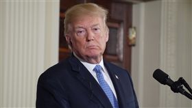 川普談北約 要德國多盡義務美國總統川普27日表示，北約成員國中、有的國家如波蘭付出比應盡的義務還要多，暗指德國應有更多貢獻。中央社記者鄭崇生華盛頓攝 107年4月28日