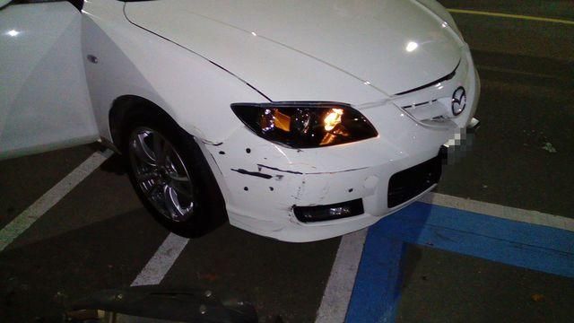 吃安眠藥還開車？男子精神恍惚連環撞
