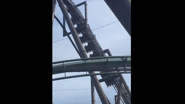 環球影城飛天翼龍故障　30人卡空中
