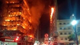 巴西,廢棄大樓,火災,失火,聖保羅,傷亡,起火,派桑杜廣場（圖／美聯社／達志影像）