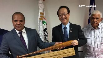 外交大使壓力大　最慘年紀輕輕就過世