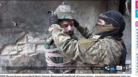 俘虜，ISIS，炸彈，引爆（圖／翻攝自Daily Mail）