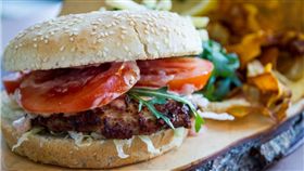 不爽被留負評！餐廳經理深夜「登門拜訪」嚇壞女客人　圖／pixabay