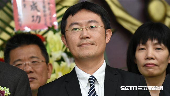 問題非大學自治！台大人：管就是違法