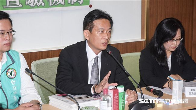 管中閔喊大學自治　綠委：把學生放哪