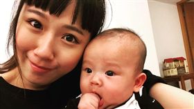 ▲方志友認為親餵母乳，對於消耗熱量有很大的幫助。（圖／翻攝自IG）