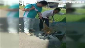 陌生男家門口燒人形木　詭異嚇壞屋主