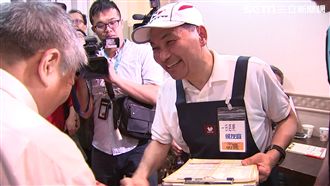 侯友宜當一日店長　早餐店變造勢大會