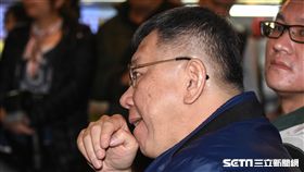 台北市長柯文哲17日出席南門市場年菜開賣。 圖／記者林敬旻攝