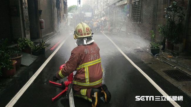 新莊下水道工程　不慎挖破瓦斯管線