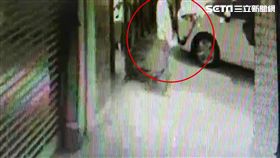 擄人畫面曝光! 2嫌闖雪茄店 開槍阻救人