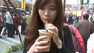 過量精緻糖恐宿醉　害人易怒又頭痛！