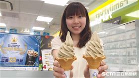 鐵觀音,霜淇淋。（圖／全家提供）