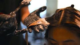 美國,染髮,造型,髮色,人種,種族,亞裔,華人　圖／翻攝自路透