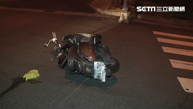錫箔紙蓋車牌！飆仔自作聰明摔車遭逮