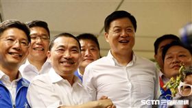 國民黨主席吳敦義、新北市長朱立倫以及議長蔣根煌陪同國民黨新北市長參選人侯友宜拜會周錫瑋 侯友宜團隊提供