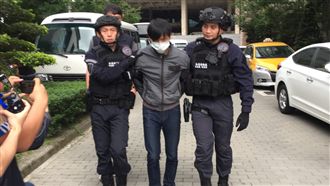 走投無路！為錢領軍火遭逮難過掉淚