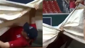 職棒人員遭遮雨帆布吞噬　同事冷眼觀
棒球,MLB,華盛頓國民,費城費城人,因雨延賽,遮雨帆布,冷血
https://imgur.com/gallery/4yLHPGz