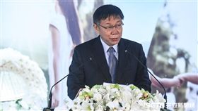 台北市長柯文哲出席228中樞紀念儀式並致詞。 圖／記者林敬旻攝