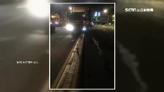 疲勞駕駛釀禍！高濃度硫酸車撞分隔島