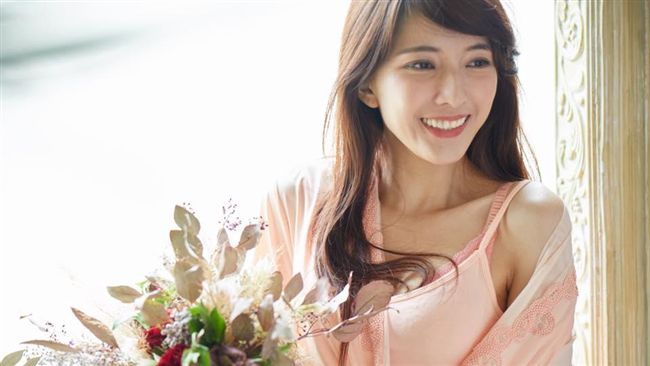 陳匡怡爛臉美麗回春　秒推鑽戒求婚男