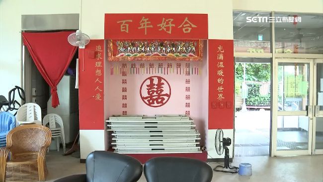 新郎爸為省錢　竟占公園當婚宴會場