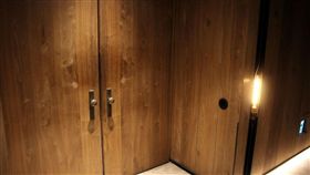 極致奢華？澳媒獲邀揭密我總統貴賓室
桃園機場,中華航空,候機室,總統,元首,貴賓,隱蔽性
https://www.ausbt.com.au/photos-inside-the-president-of-taiwan-s-private-airport-lounge?utm_source=hero