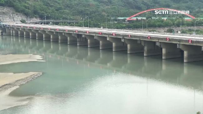 濁水溪突變清　民眾熱議「大事將至」