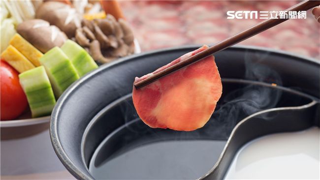 牛舌正夯！温野菜再端肉肉花朵討好媽