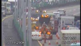 國道,回堵,砂石車,中山高,駕駛,受困,繞道