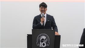 中華職棒球員工會理事長交接，周思齊擔任新任理事長。（圖／記者王怡翔攝）