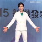 蕭敬騰代言手機大跳手勢舞。（記者邱榮吉/攝影）