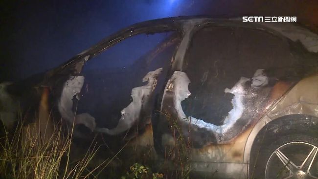 恐怖情人火燒車求復合　燙到鬼叫逃命