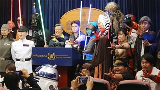 李家同批星戰　網友：願智力與你同在