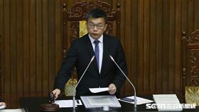 立院三讀刪除選罷法沒收規定立法院院會17日三讀修正通過公職人員選舉罷免法部分條文，明定預備或用以行求期約或交付之賄賂，不問屬於犯罪行為人與否，沒收；另外，刪除收受賄賂的沒收、追徵相關規定，回歸適用刑法沒收專章規定。圖為立法院副院長蔡其昌在三讀後敲槌通過。中央社記者徐肇昌攝　107年4月17日