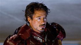 「鋼鐵人」小勞勃道尼穿過的裝甲失竊。(合成圖/翻攝自IMDB)