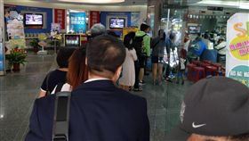 中華電信排隊照片　（編輯攝影版權可用）