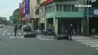 錯踩油門！67歲阿桑連撞4車衝店家