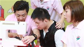 王瞳,何豪傑,艾成（圖/民視提供）