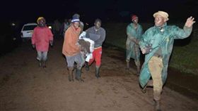 肯亞水霸潰堤。翻攝自肯亞《星報》