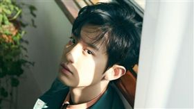 燦烈,EXO／翻攝自健康時尚微博