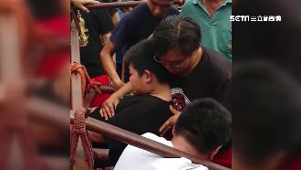 神轎突壓腳傷童身上　疑大太子想加持