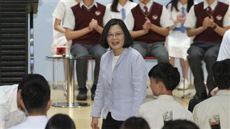 蔡英文：10年後台灣的總統更難做