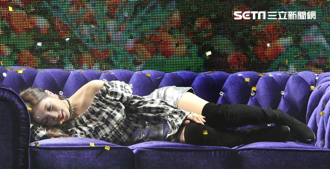 國民初戀裴秀智巡迴見面會台北首站，現場載歌載舞跟粉絲互動。（記者邱榮吉/攝影）