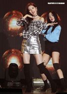 國民初戀裴秀智巡迴見面會台北首站，現場載歌載舞跟粉絲互動。（記者邱榮吉/攝影）