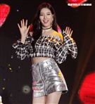 國民初戀裴秀智巡迴見面會台北首站，現場載歌載舞跟粉絲互動。（記者邱榮吉/攝影）