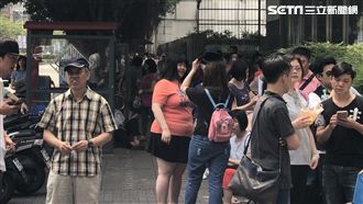 直擊！母親節大廝殺　排隊人龍長到爆